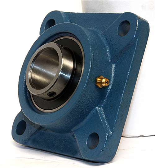 KML F204 flange mounted bearing UC204-12  CAST IRON  4 holes 3 1/4"  3/4" circle 